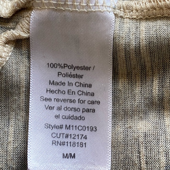 W-21 B.L.E.U. Black & Cream Floral  & Sequin Short Sleeve Blouse Size M - Picture 9 of 16